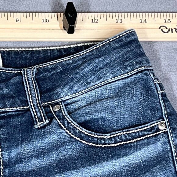 Daytrip Virgo Womens Bermuda Jean Shorts Size 27 Dark Wash Whiskering Stretch - Picture 7 of 11
